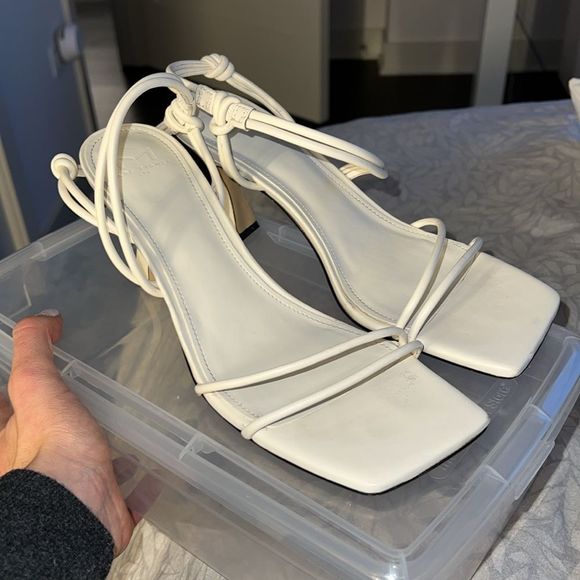 MARC FISHER DAVIA HEELED SANDAL, 8.5 - Picture 7 of 10